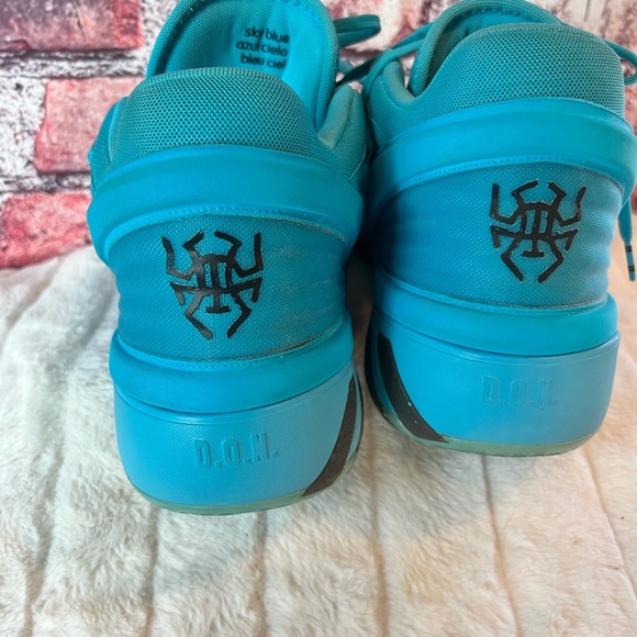 Adidas D.O.N. Issue #2 Crayola Signal Cyan Basketball Sneakers main image 7